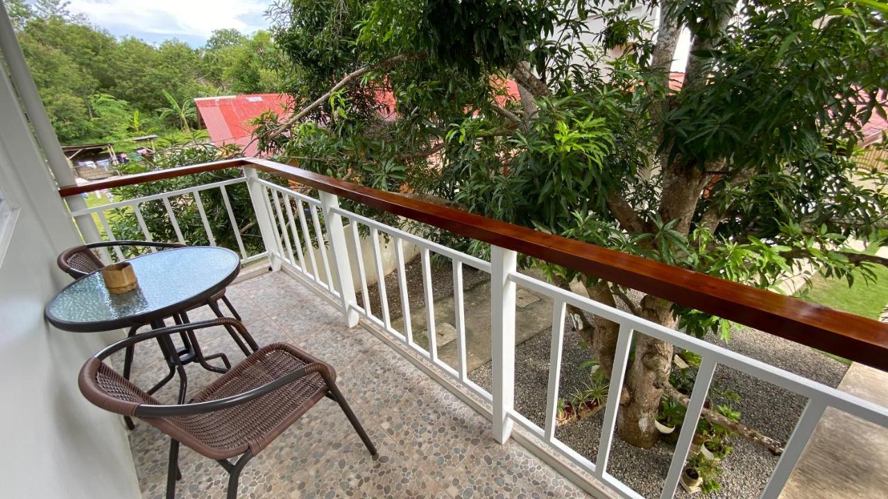 Villa Del Oz Resort Panglao Exterior photo
